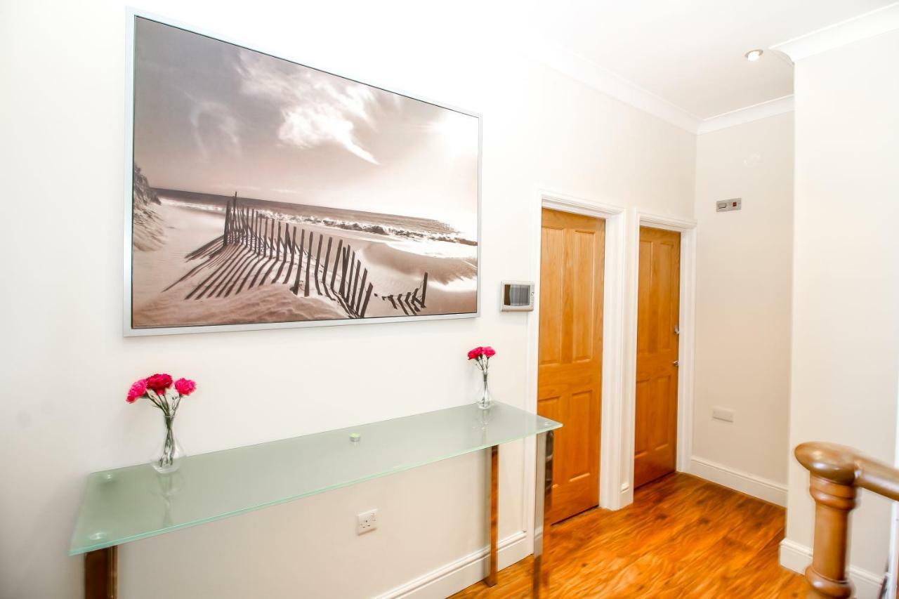City View Flat @ Liverpool St. Лондон Екстер'єр фото