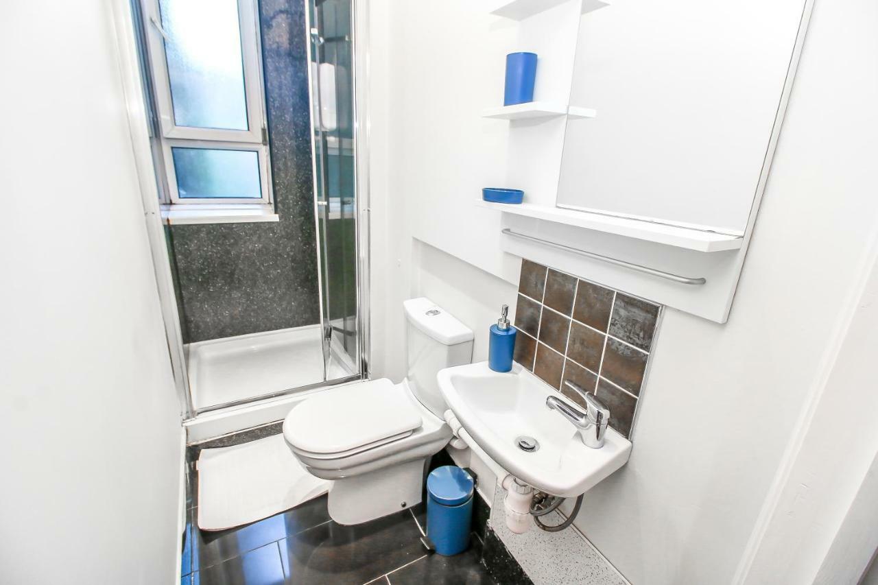 City View Flat @ Liverpool St. Лондон Екстер'єр фото