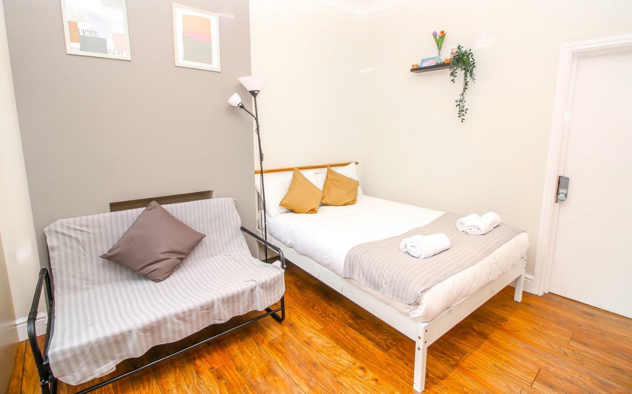 City View Flat @ Liverpool St. Лондон Екстер'єр фото