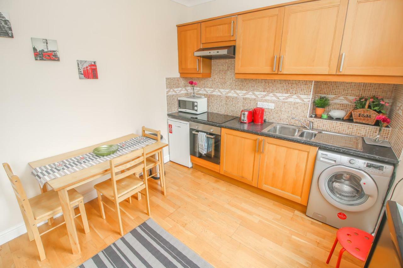City View Flat @ Liverpool St. Лондон Екстер'єр фото