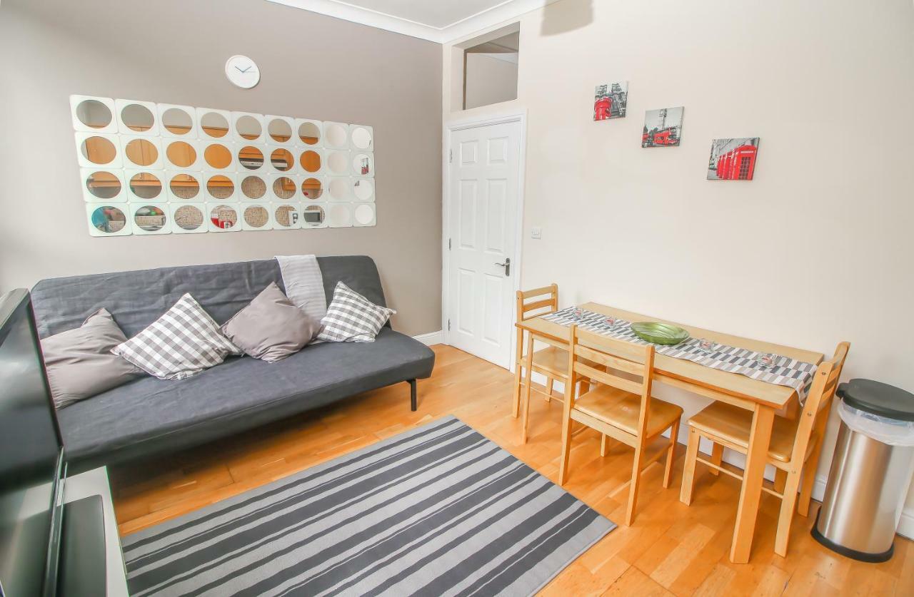 City View Flat @ Liverpool St. Лондон Екстер'єр фото