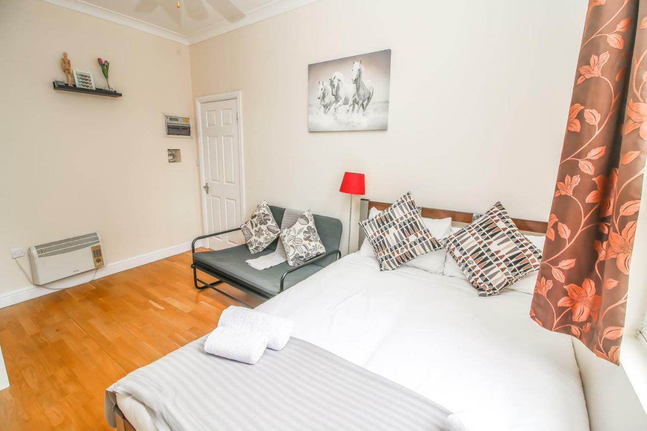 City View Flat @ Liverpool St. Лондон Екстер'єр фото